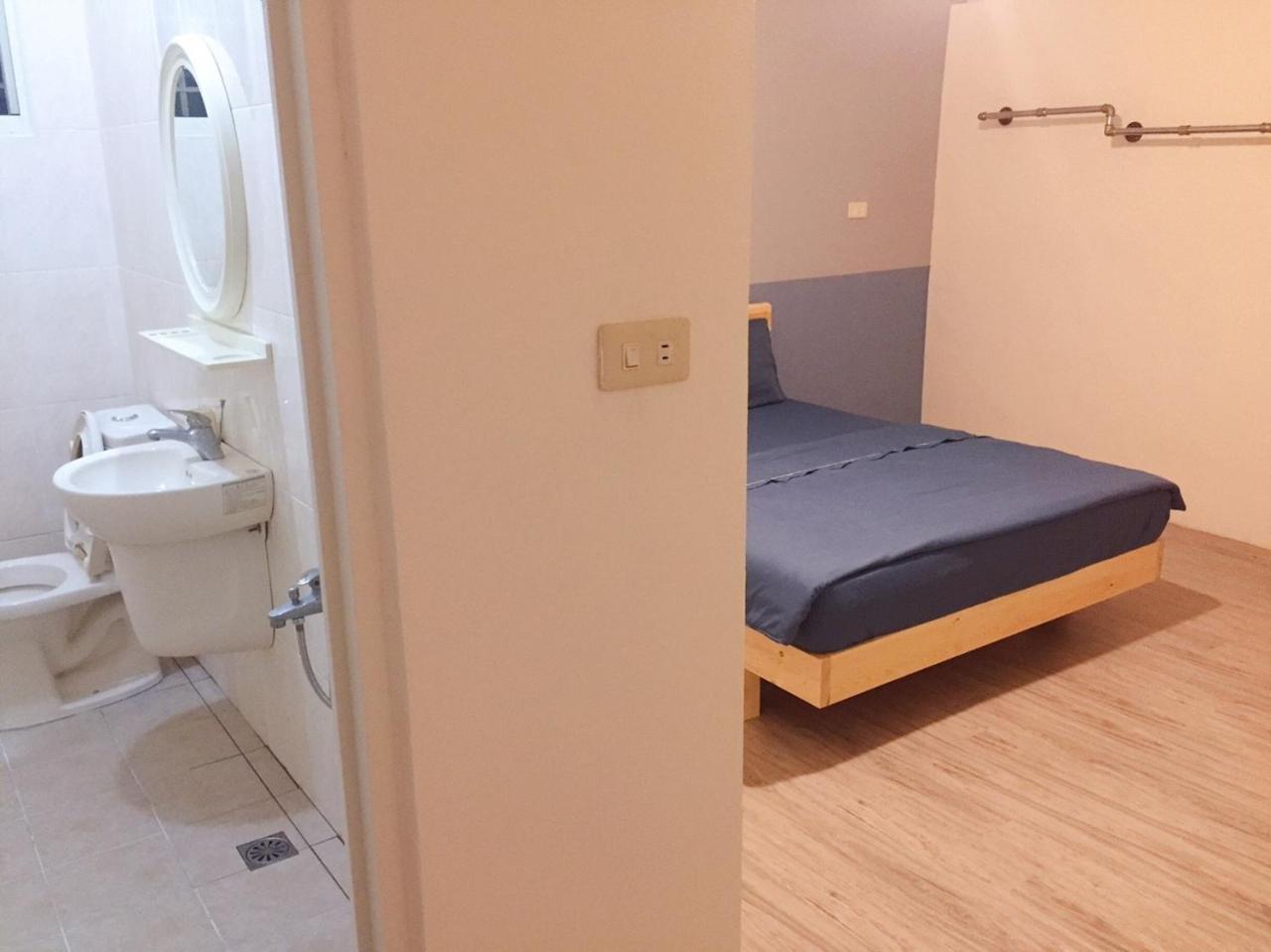 巷弄內的老宅 Hotel Pingtung Exterior photo